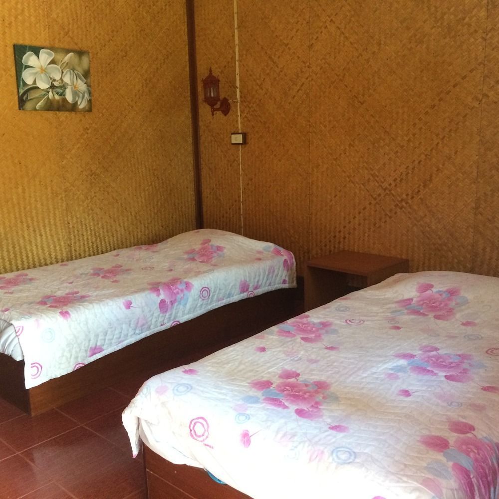 Ban Suan Klang Muang Resort Мехонгсон Екстер'єр фото